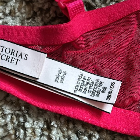 Victoria’s Secret Bold Pink Mesh Butterfly Push-Up Bra 38DD - Picture 8 of 8